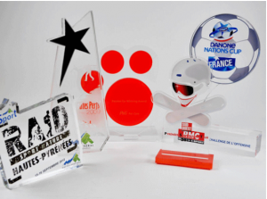 trophées en acrylique